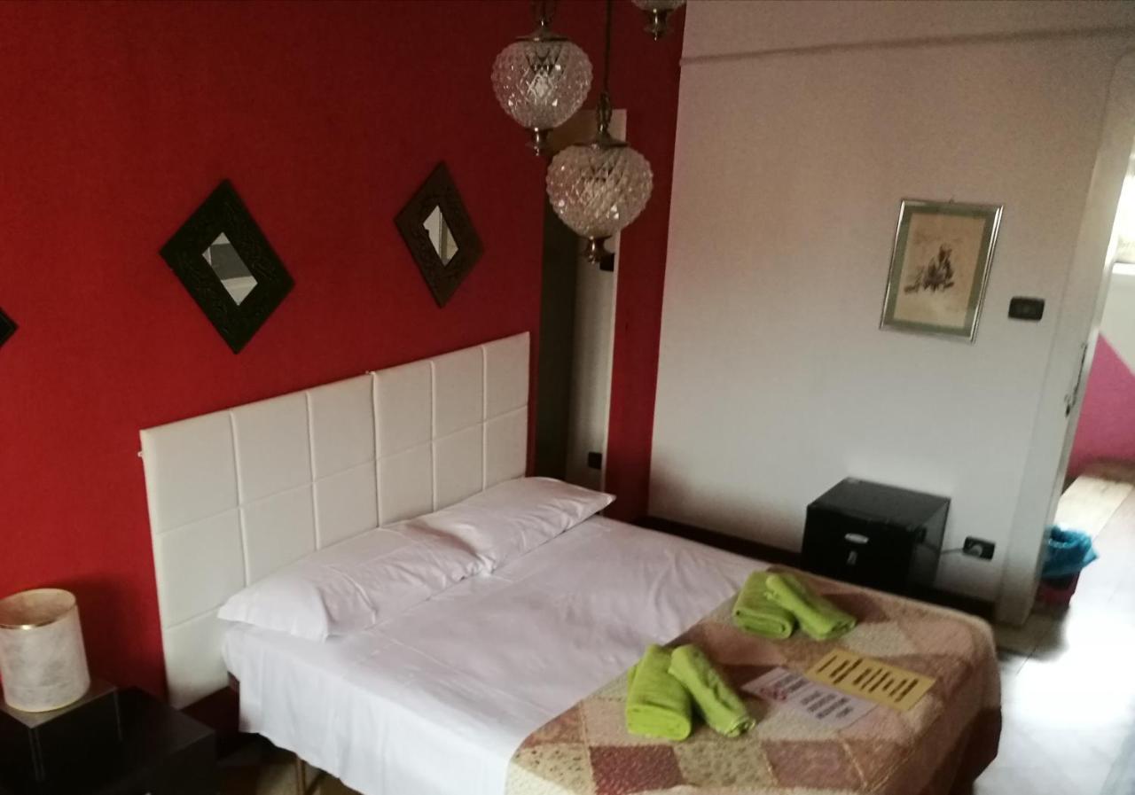 إيمولا B&B Porta Appia الغرفة الصورة